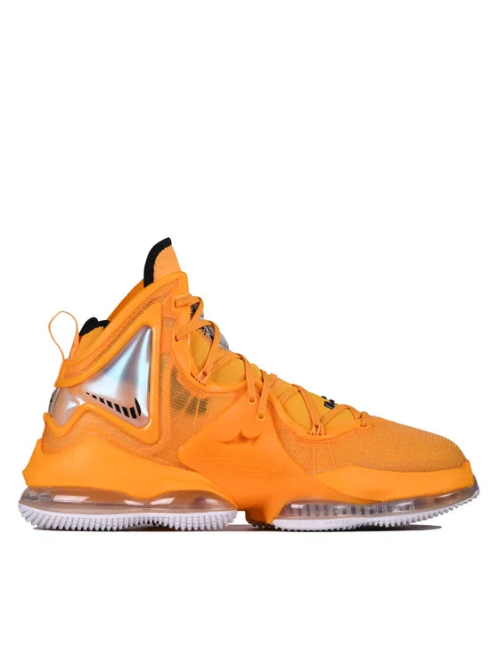 NIKE LEBRON 19 HARD HAT