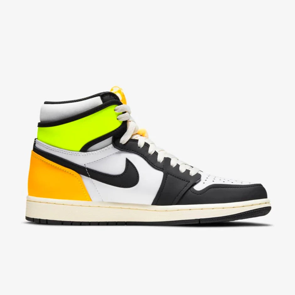 NIKE AIR JORDAN 1 RETRO HIGH OG VOLT GOLD