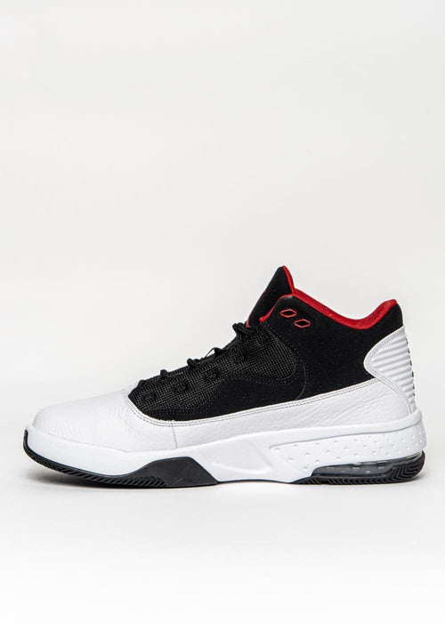 NIKE AIR JORDAN MAX AURA 2 BLOODLINE