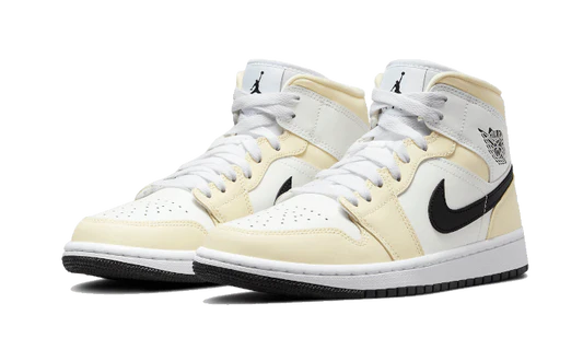NIKE AIR JORDAN 1 RETRO MID WMNS COCONUT MILK