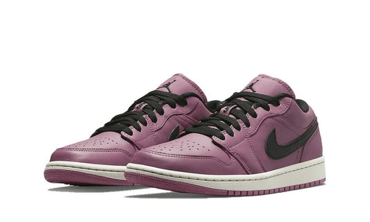 NIKE AIR JORDAN 1 RETRO LOW WMNS MULBERRY
