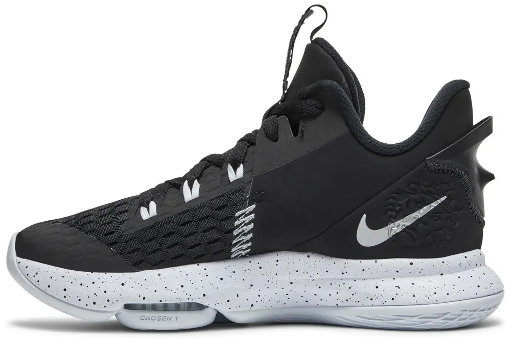 NIKE LEBRON WITNESS V OREO